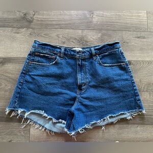 Abercrombie & Fitch 90’s Relaxed Cutoff Short High Rise